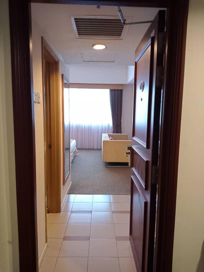Grand Barakah Hotel 安邦 外观 照片