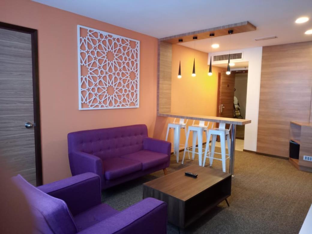 Grand Barakah Hotel 安邦 外观 照片