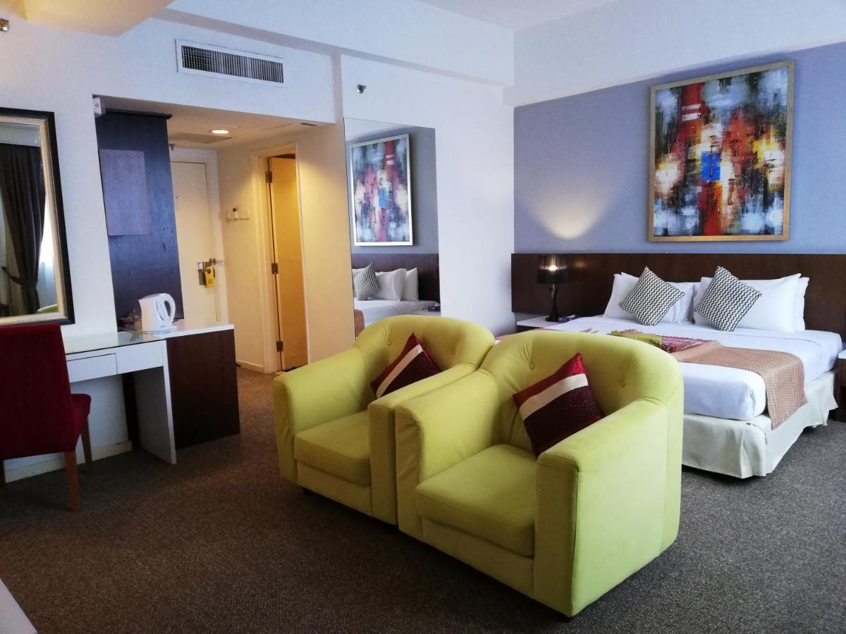 Grand Barakah Hotel 安邦 外观 照片