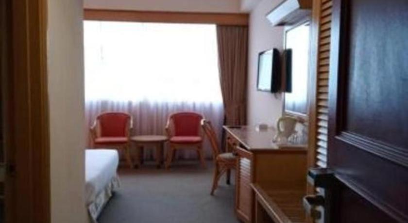 Grand Barakah Hotel 安邦 外观 照片